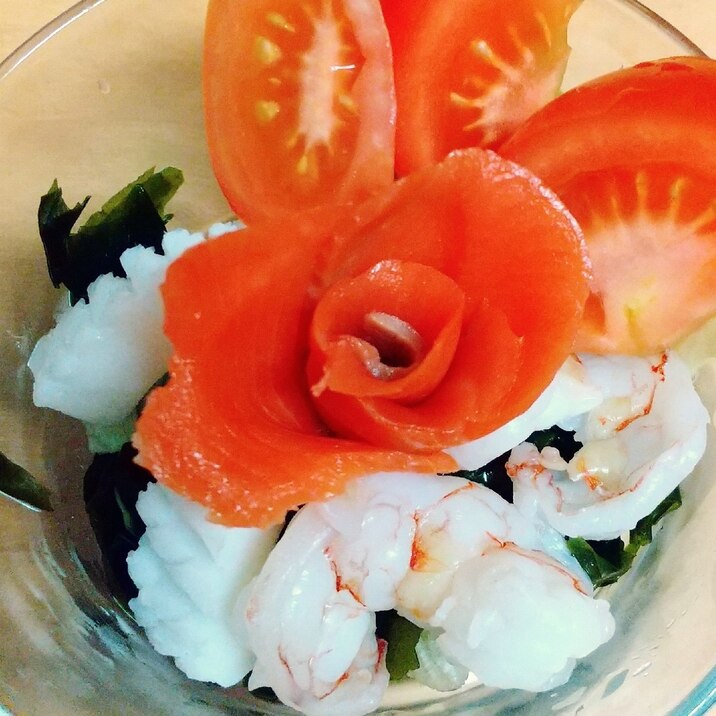 ★薔薇型海藻サラダ
